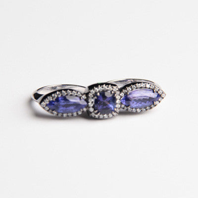 2 FINGERS TANZANITE RING